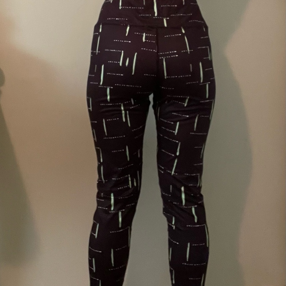 High waisted leggings